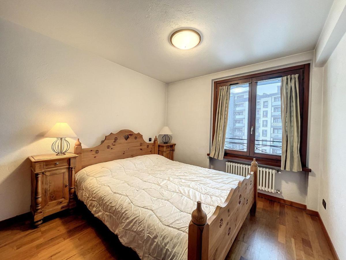 T2 Centre Chamonix Avec Parking Prive Et Wifi - Fr-1-507-42 Apartment Exterior foto